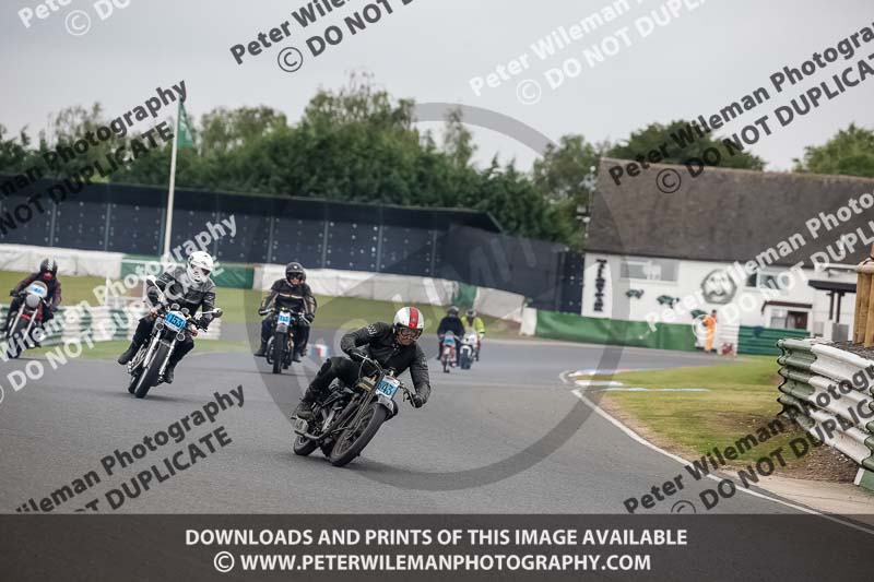 Vintage motorcycle club;eventdigitalimages;mallory park;mallory park trackday photographs;no limits trackdays;peter wileman photography;trackday digital images;trackday photos;vmcc festival 1000 bikes photographs